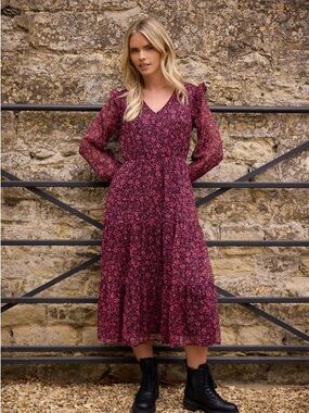 NWT Petite M&Co Berry Floral Midi Dress in SP/4P